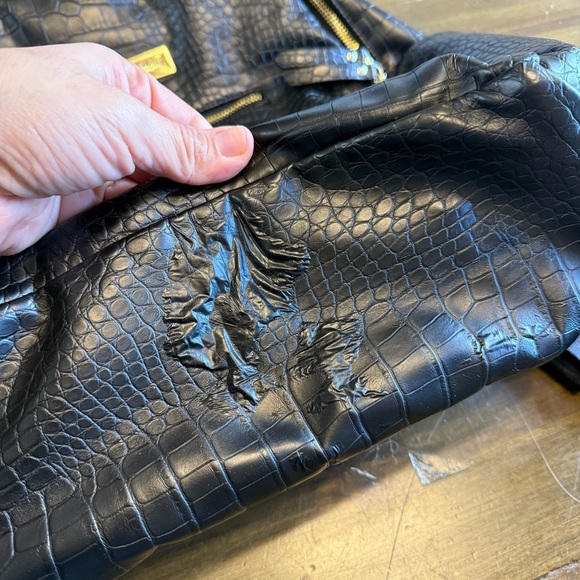 Petunia Pickle Bottom Black Faux Croc Diaper Bag Backpack Pad Wipes Container - Picture 3 of 11